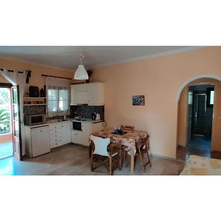 Apartment Iokasti *